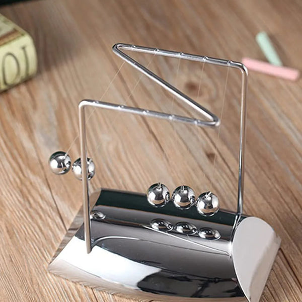 Newton's Cradle Z-Shape